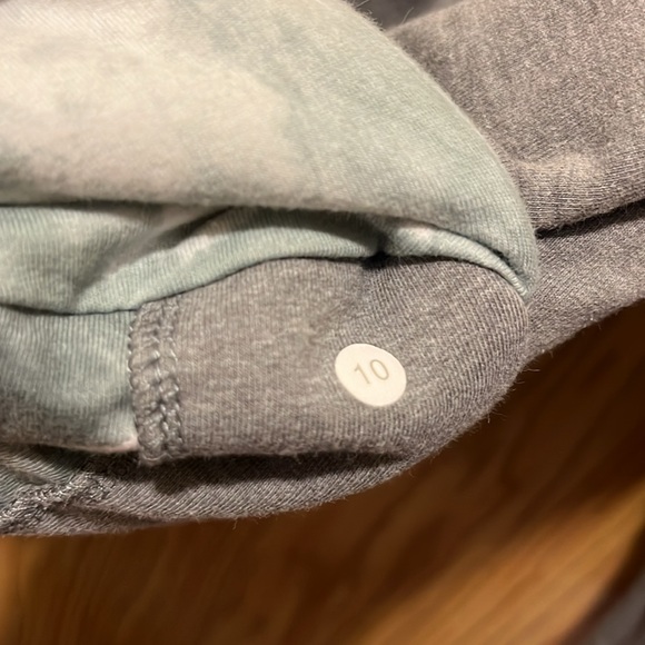 Lululemon Savasana wrap sweater size 10 - Picture 8 of 8